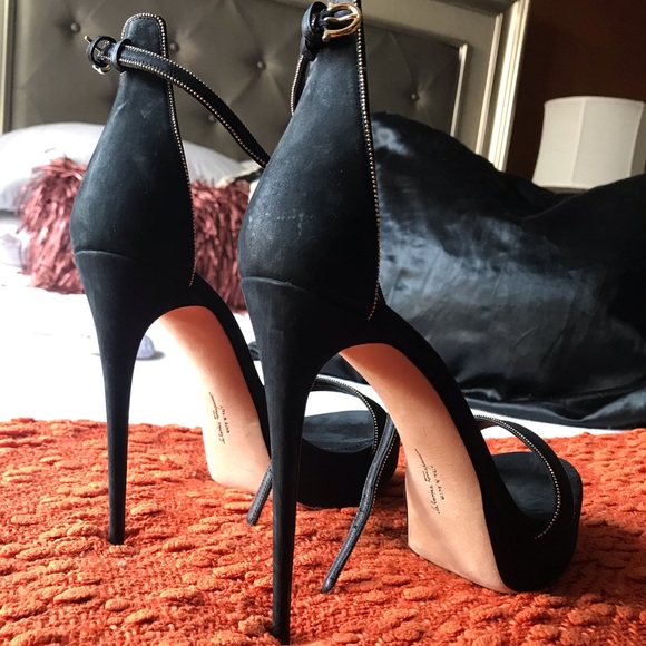 Ferragamo Suede Platform sandals size 9.5 - Picture 4 of 14